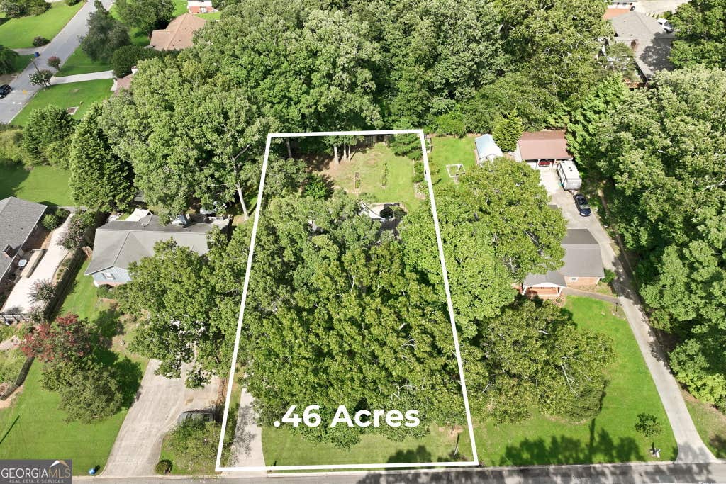 Photo of 670 Robinhood Trail, Gainesville, GA 30501 (MLS # 10830797)