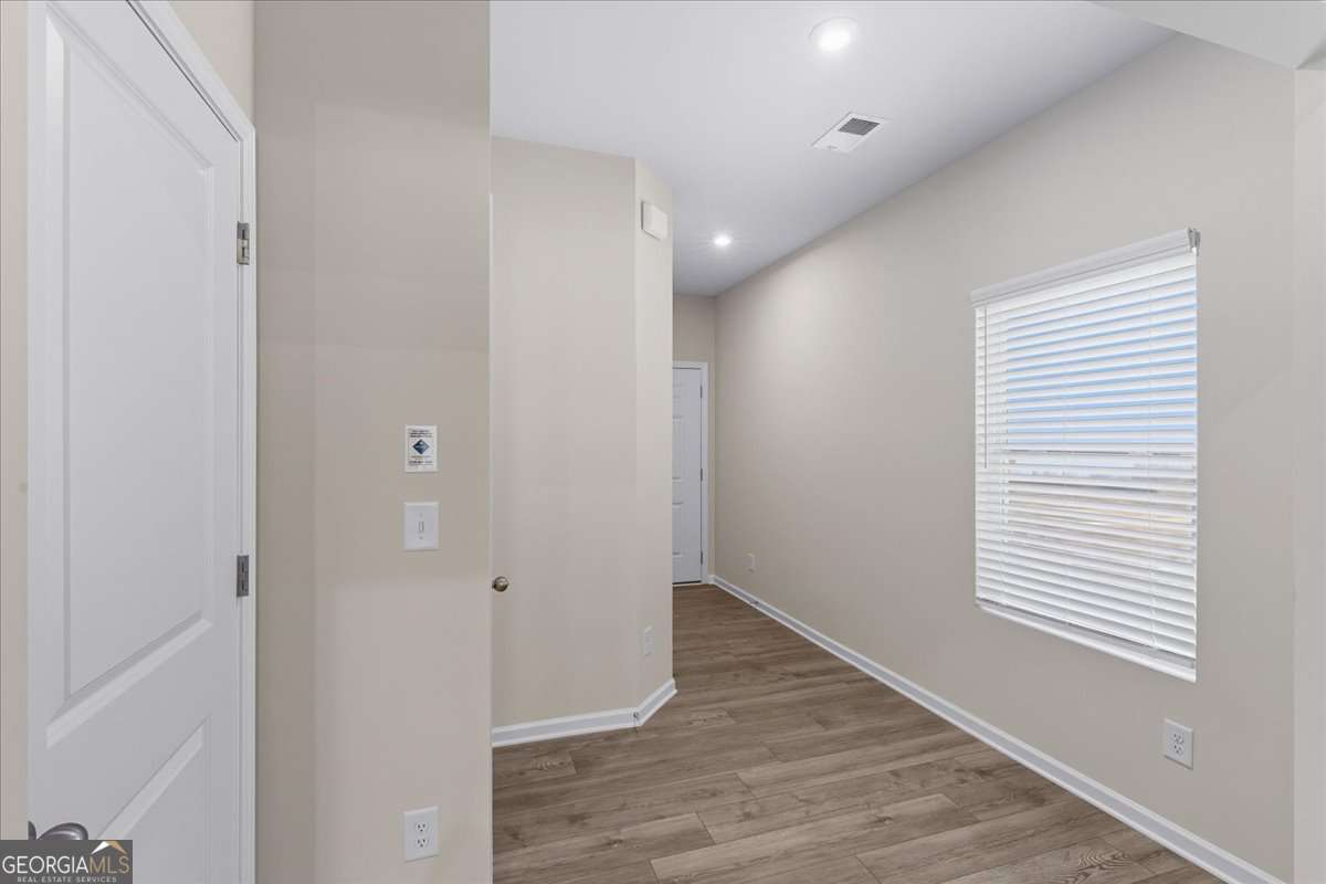 1163 PARK CENTER CIR