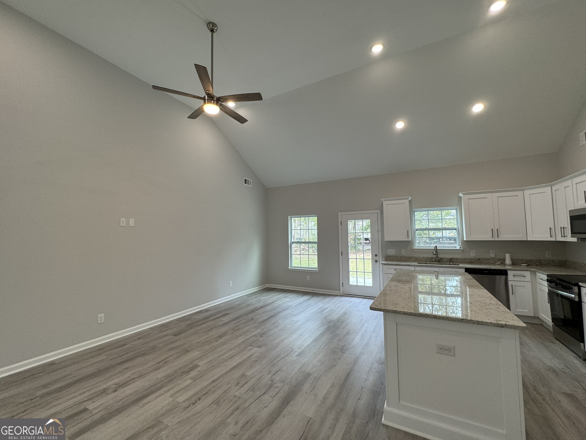 905 Barnsley RD