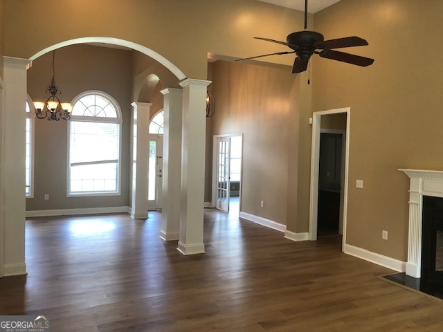 326 Thoroughbred LN