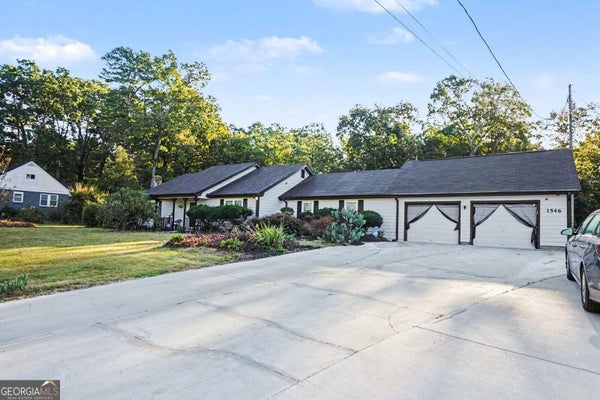 1546 YOUNG RD, LITHONIA, GA 30058 - Image f2ae79cfcfdd53f3ee43b921e4ec4c4d/413530589