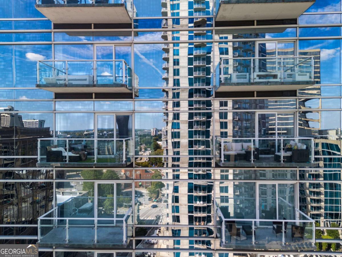 W Residences - Residential