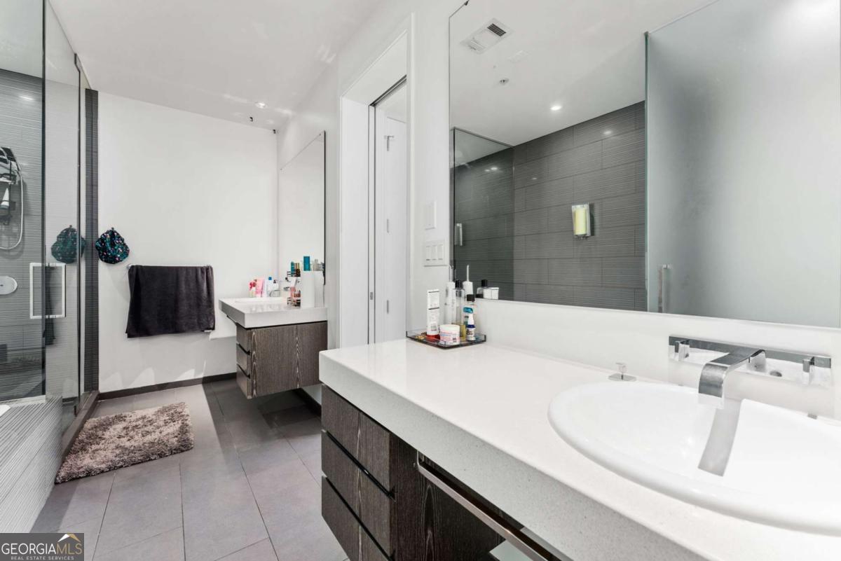 W Residences - Residential