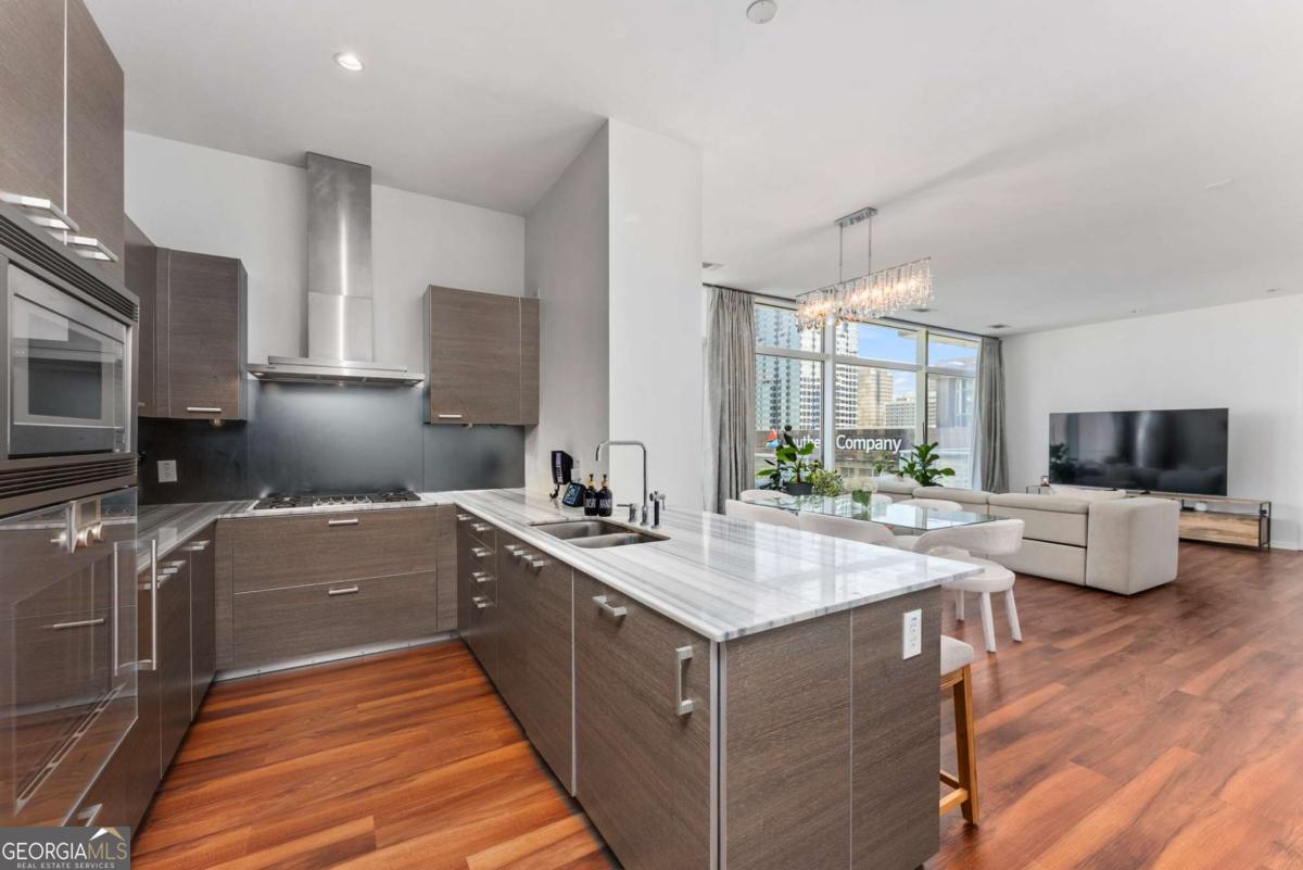 W Residences - Residential