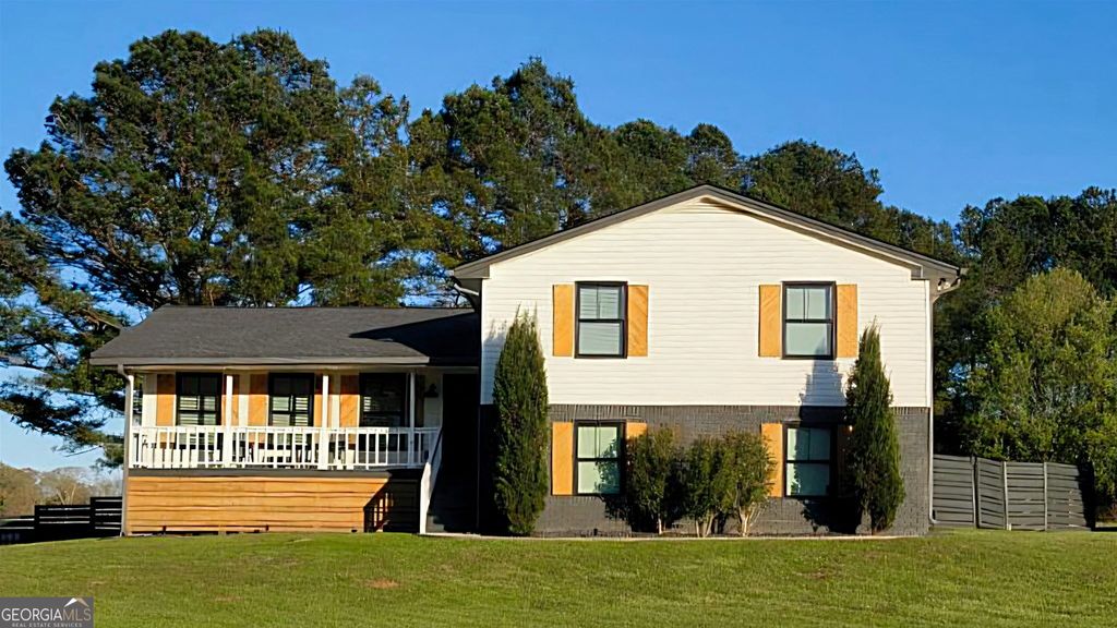 Photo of 1010 Twin Rivers Road, Greensboro, GA 30642 (MLS # 10734647)