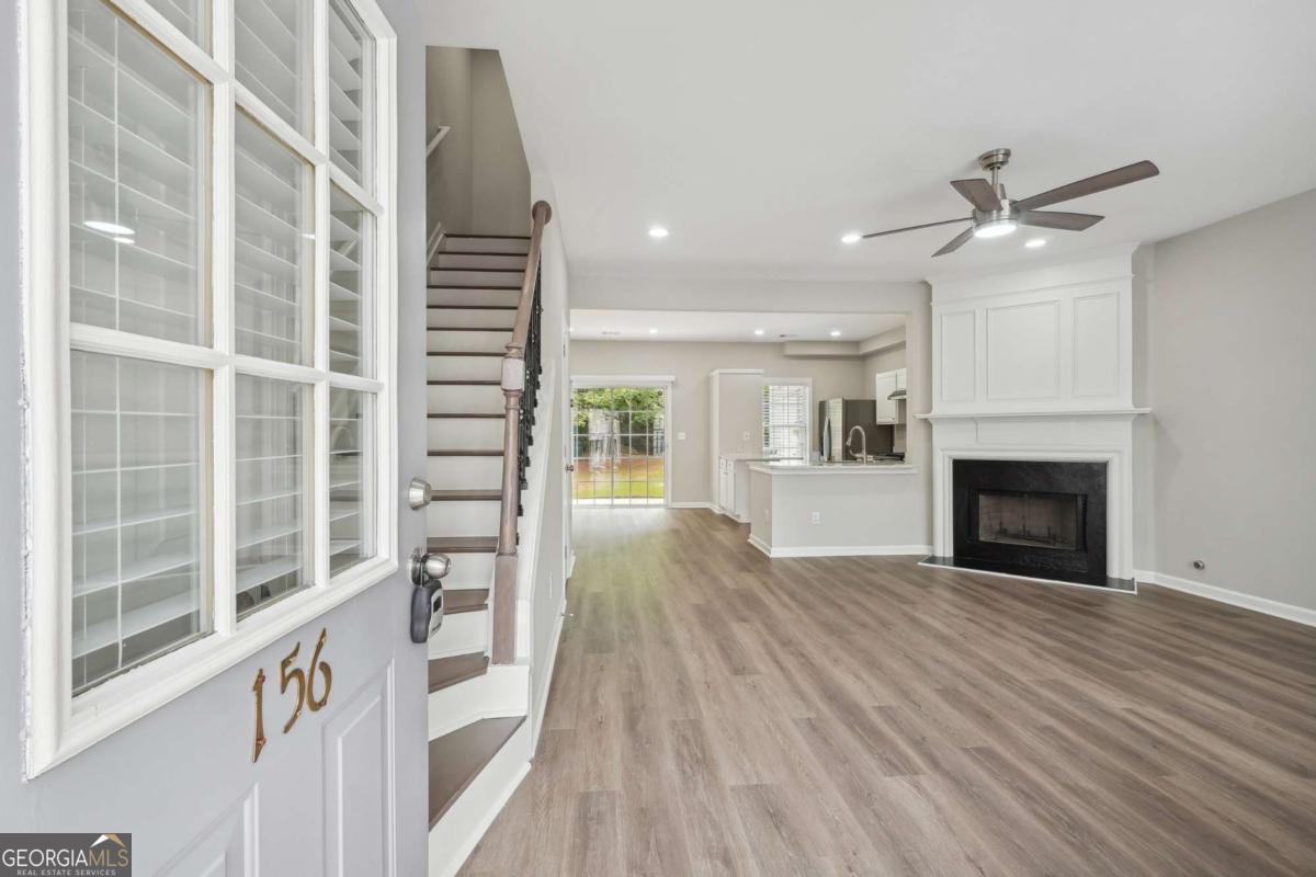 4645 Valais CT 156