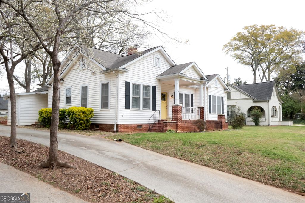 Photo of 59 Spring Street, Buford, GA 30518 (MLS # 10719415)