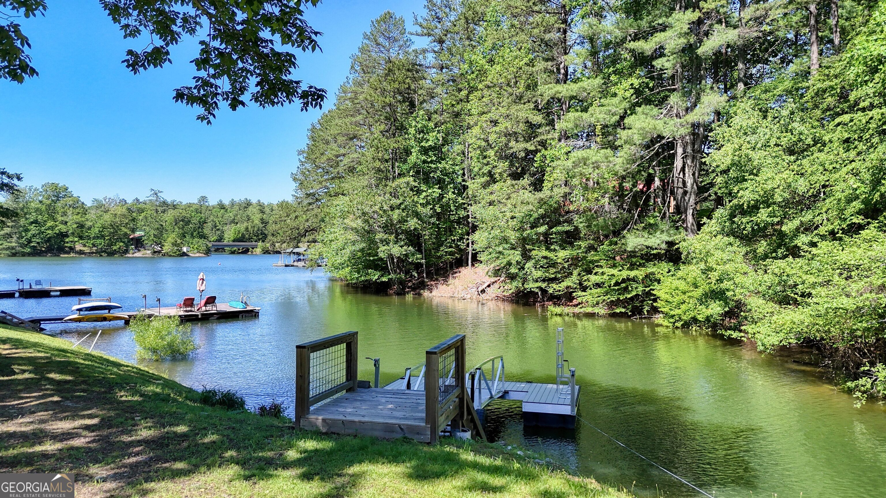 210 Twin Brook DR