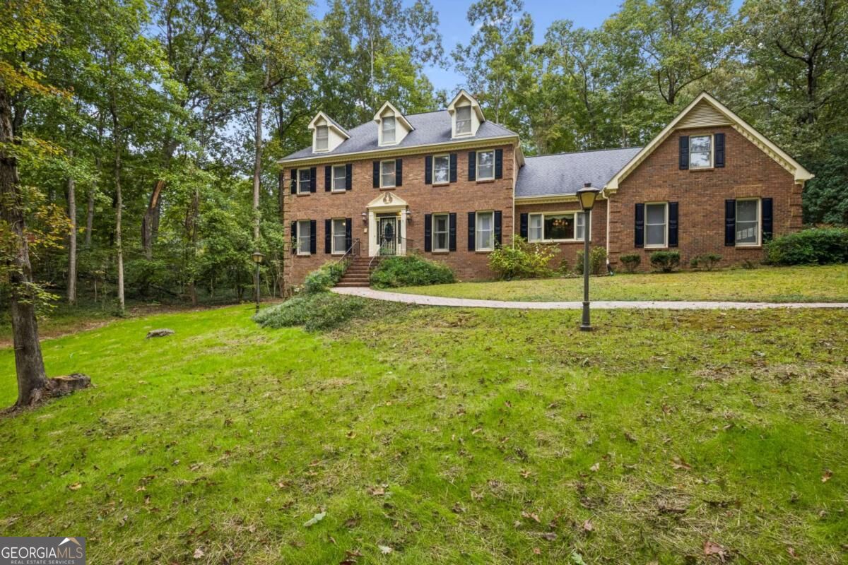 1211 Silverwood CT