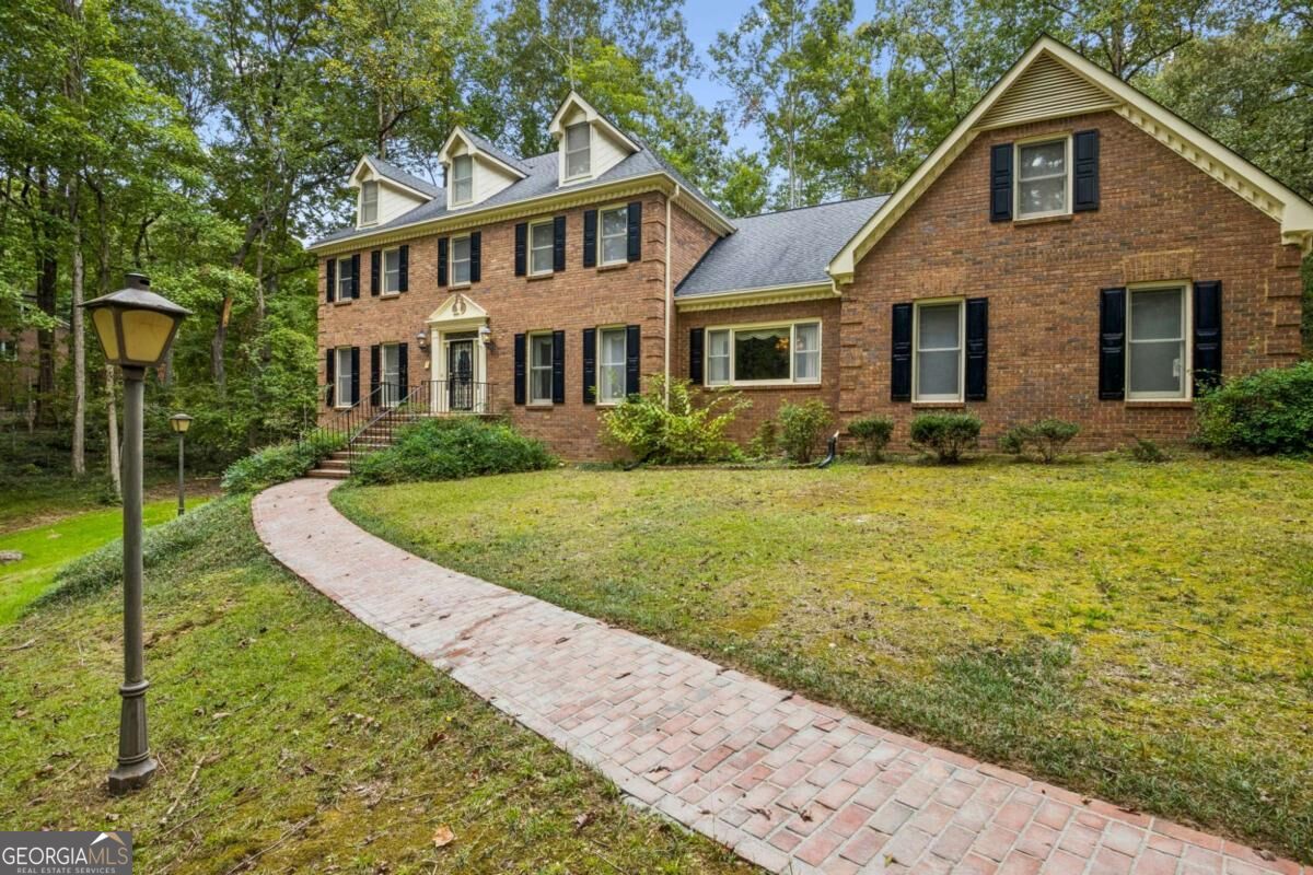 1211 Silverwood CT