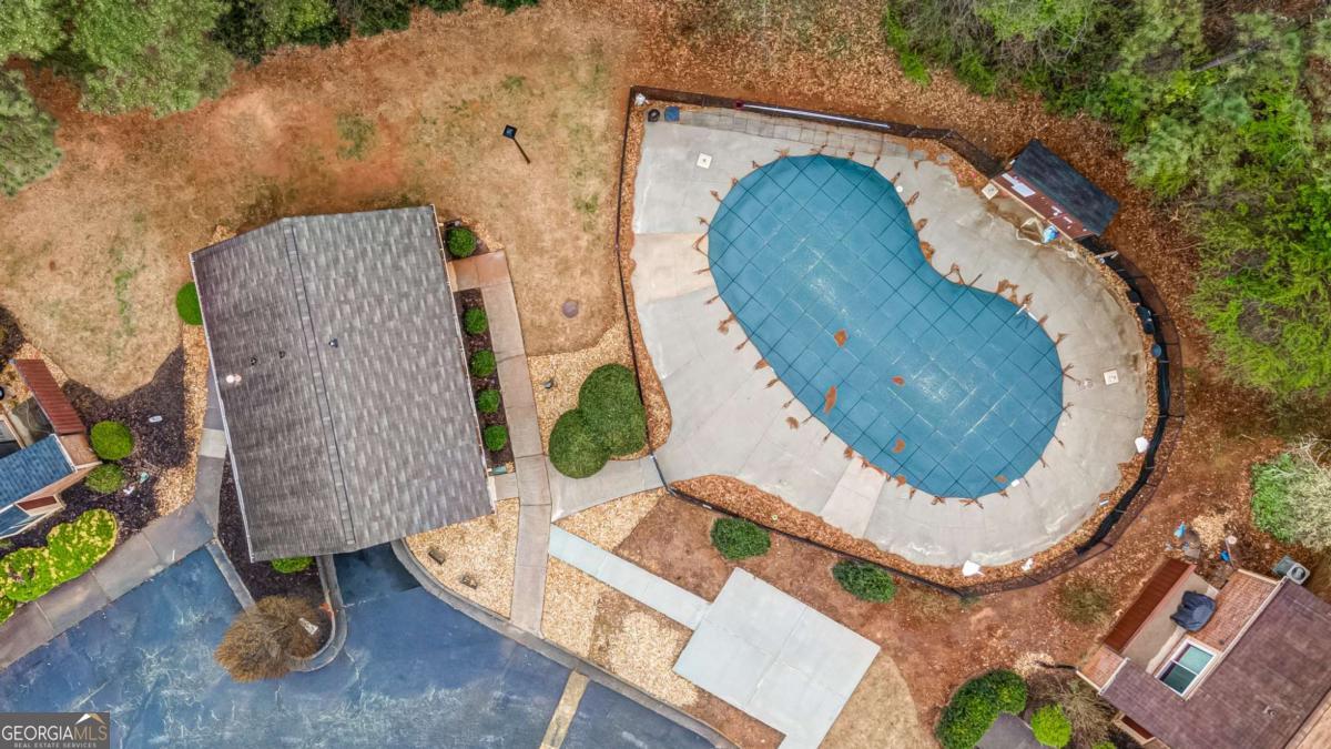 COUNTRY PLACE - Residential Lease