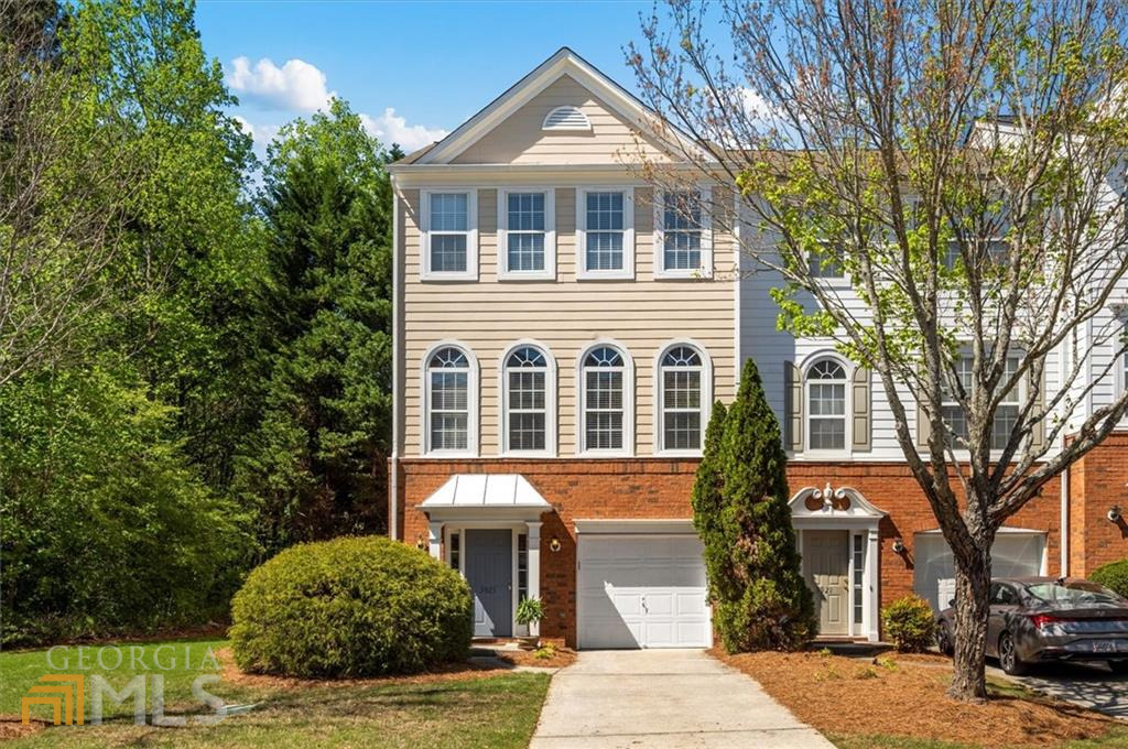 Photo 1 of 47 of 3923 Howell Park RD townhome