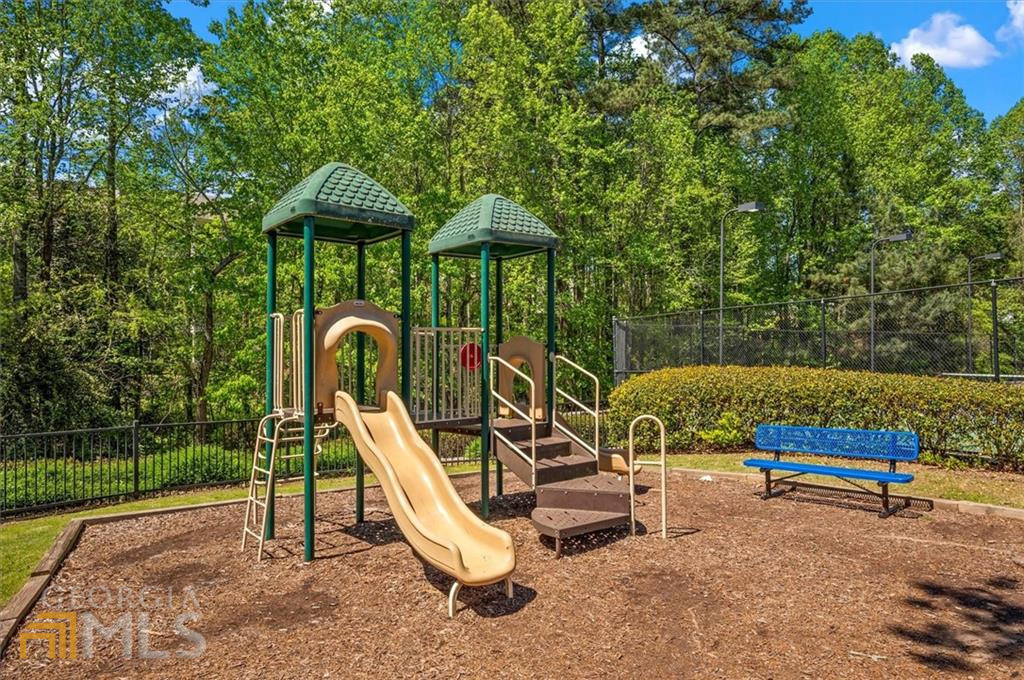 Photo 45 of 47 of 3923 Howell Park RD townhome
