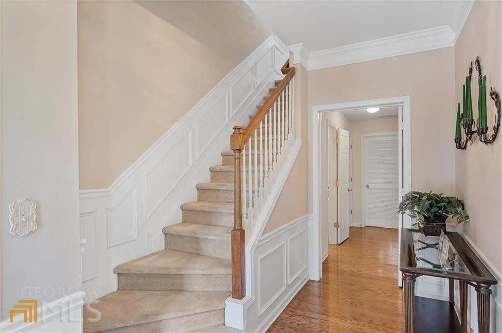 Photo 5 of 47 of 3923 Howell Park RD townhome