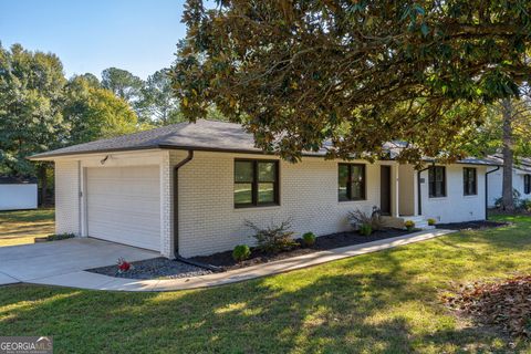 A home in Winterville