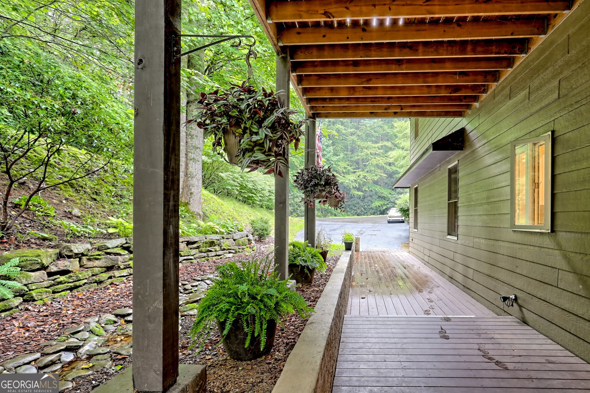 160 Ridgepole DR