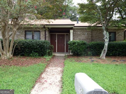 Photo of 1548 Stoneleigh Way, Stone Mountain, GA 30088 (MLS # 10564257)