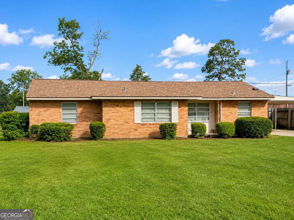 Photo of 1301 Acton Drive, Vidalia, GA 30474 (MLS # 10821224)