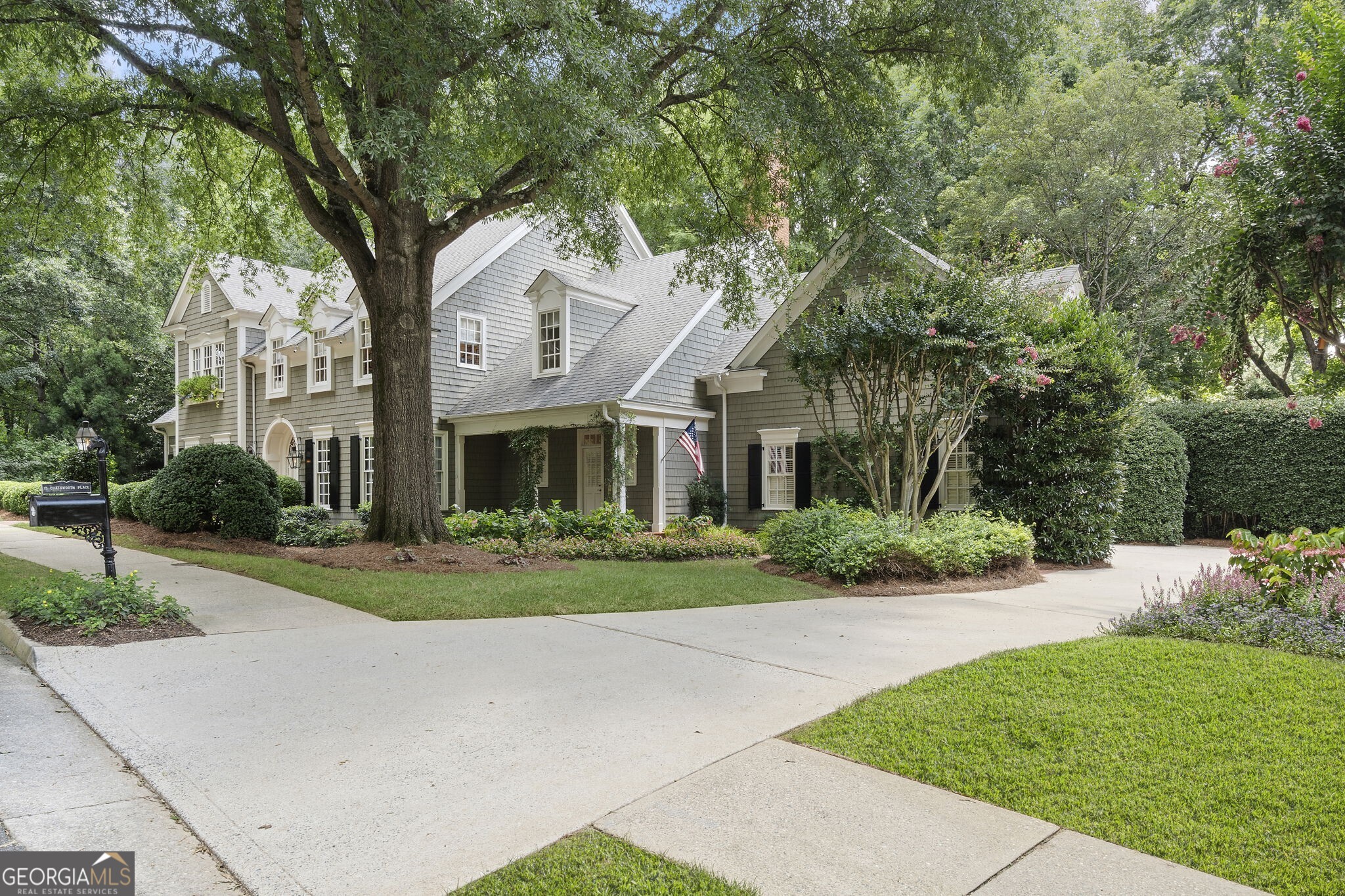 15 Chatsworth PL
