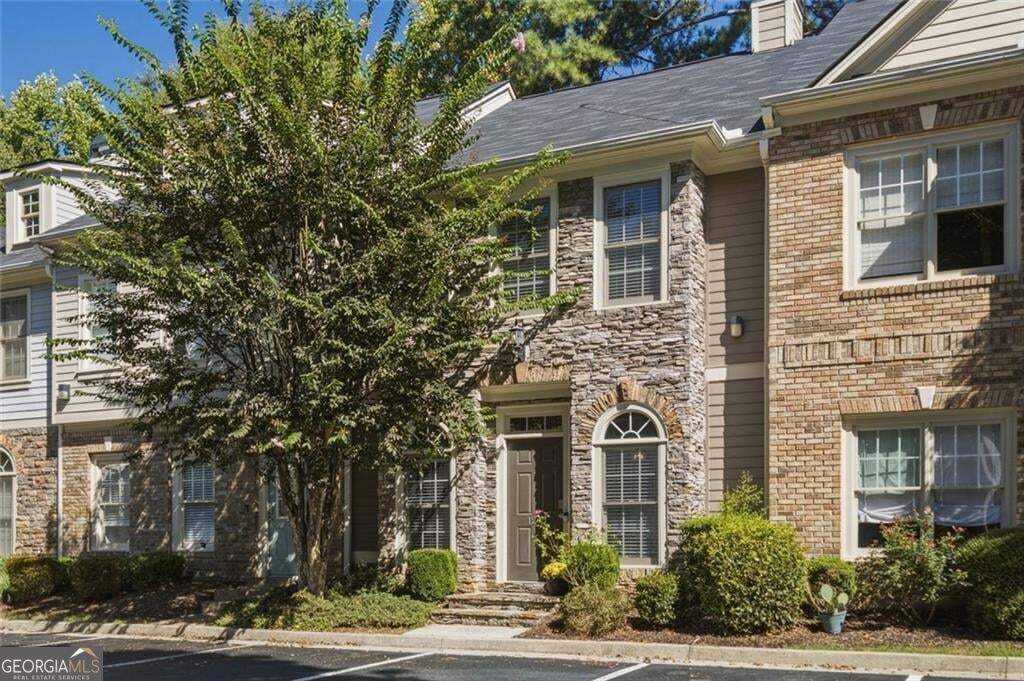 1248 Harris Commons PL