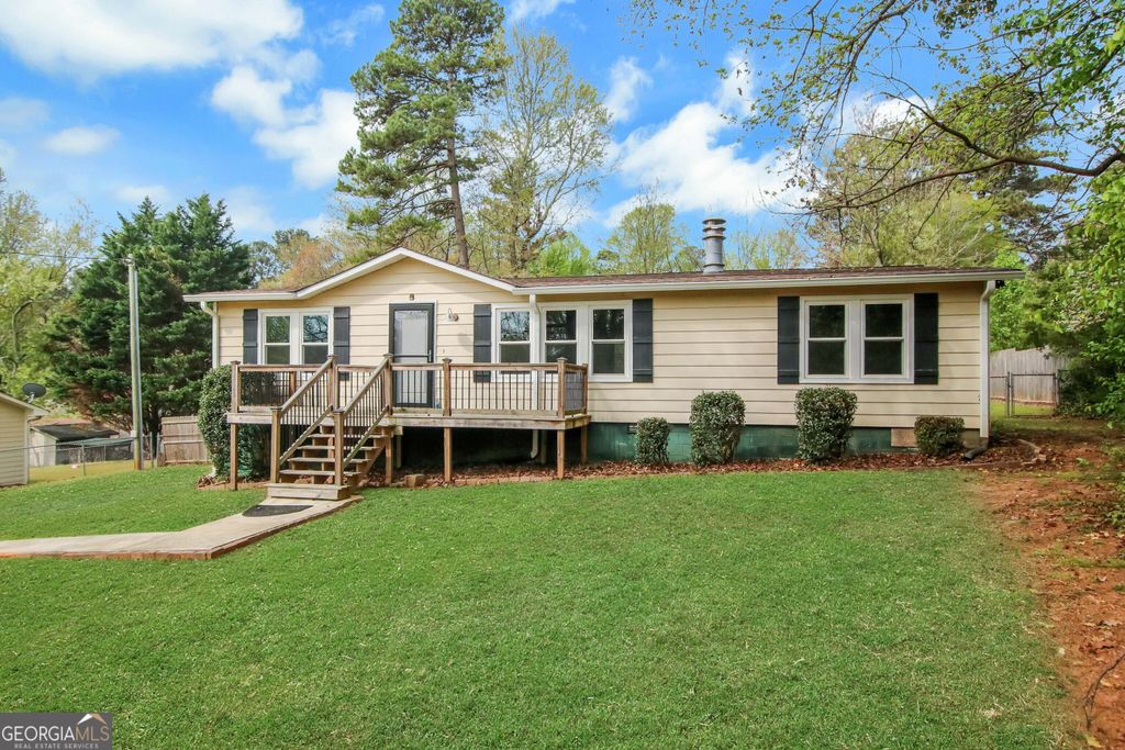 Photo of 3100 Mangum Drive, Cumming, GA 30041 (MLS # 10719397)
