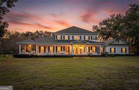 Photo of 300 Elliott Road, Waynesville, GA 31566 (MLS # 10630551) Photo of 300 Elliott Road, Waynesville, GA 31566 (MLS # 10630551)