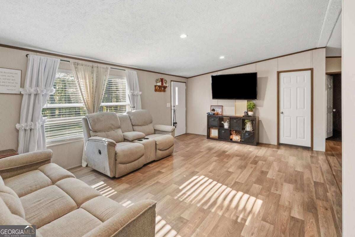 68 N Raburn RD