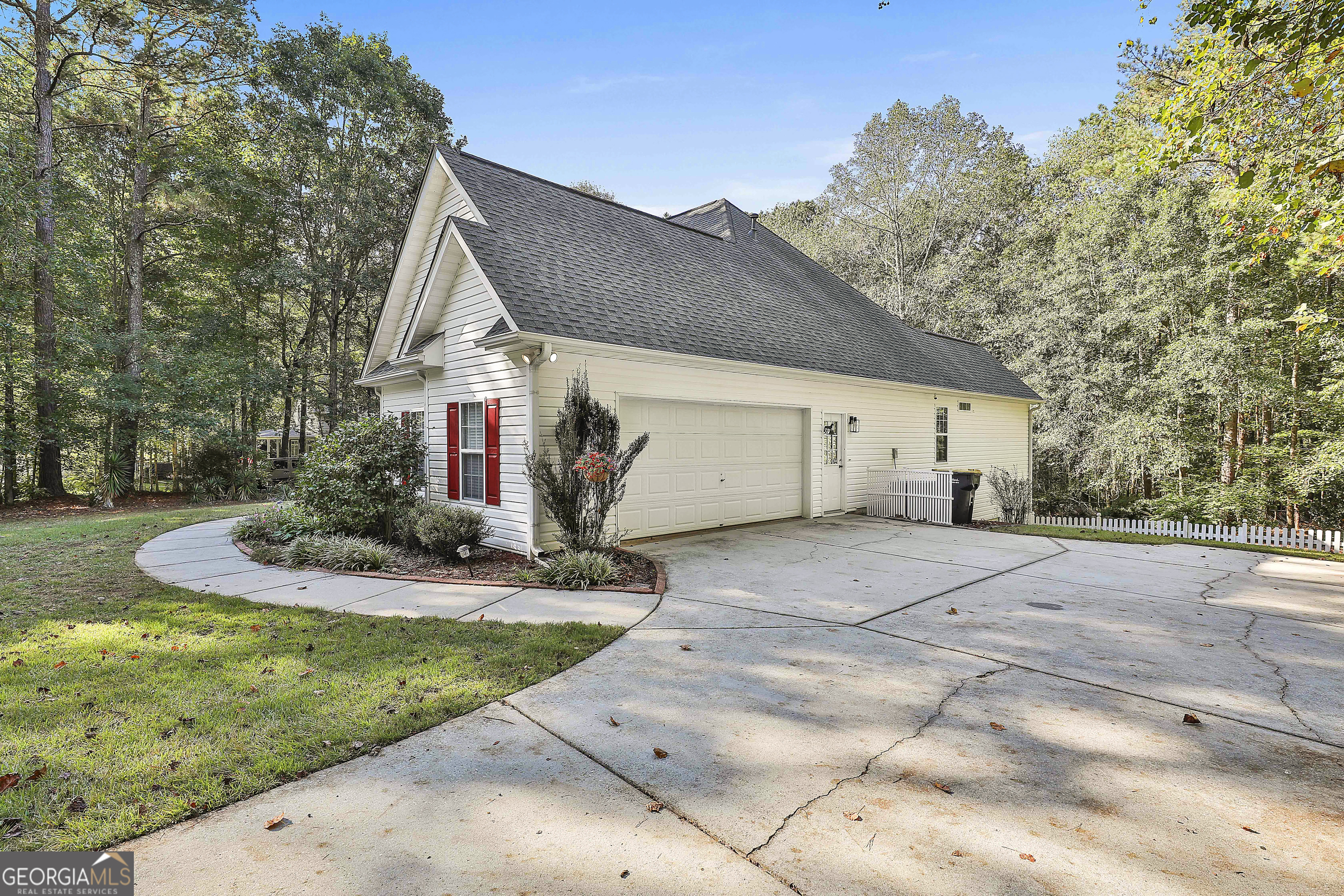25 Sycamore WAY