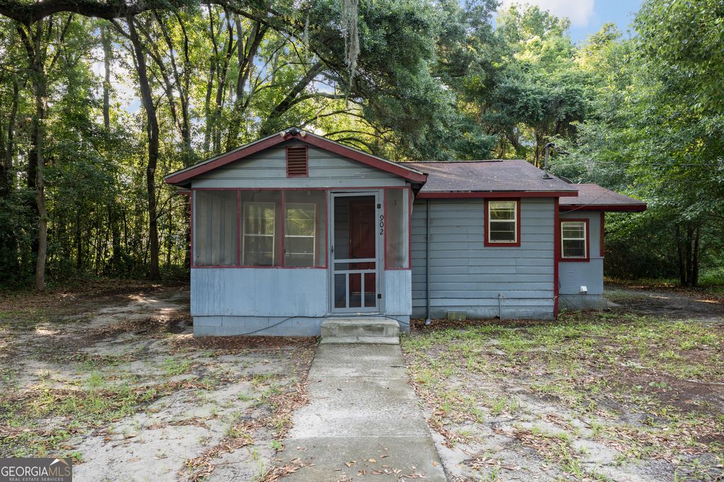 Photo of 902 Martin Luther King Jr Boulevard, Darien, GA 31305 (MLS # 10786135)