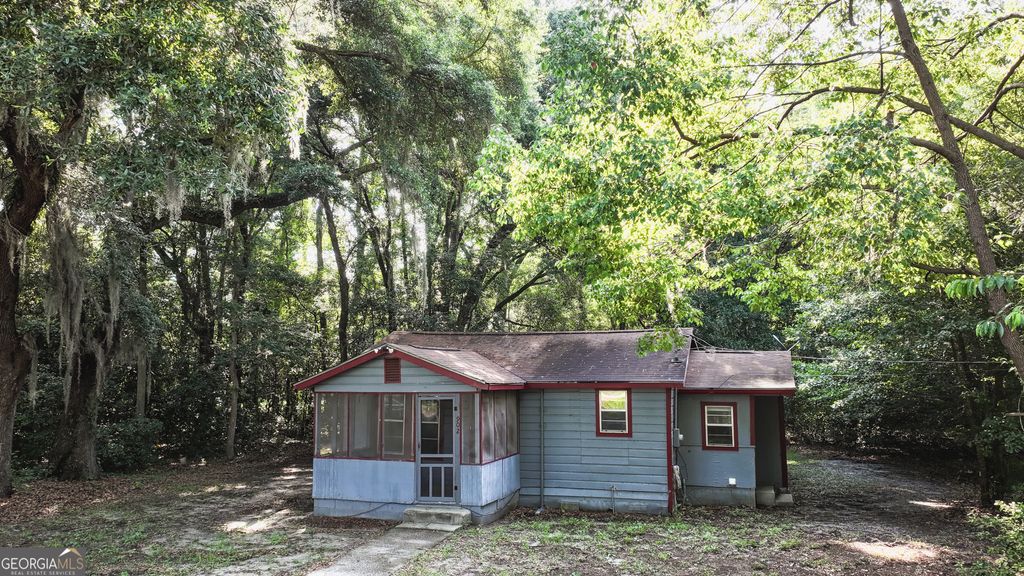 Photo of 902 Martin Luther King Jr Boulevard, Darien, GA 31305 (MLS # 10786135)