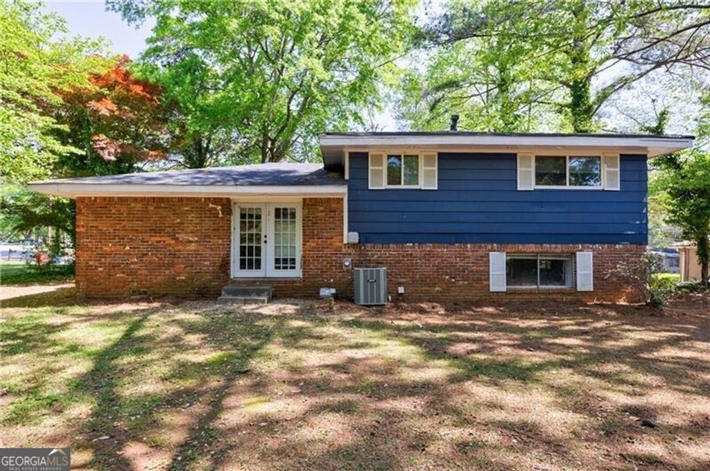 Photo of 5287 Chantilly Terrace, Atlanta, GA 30349 (MLS # 10755813)