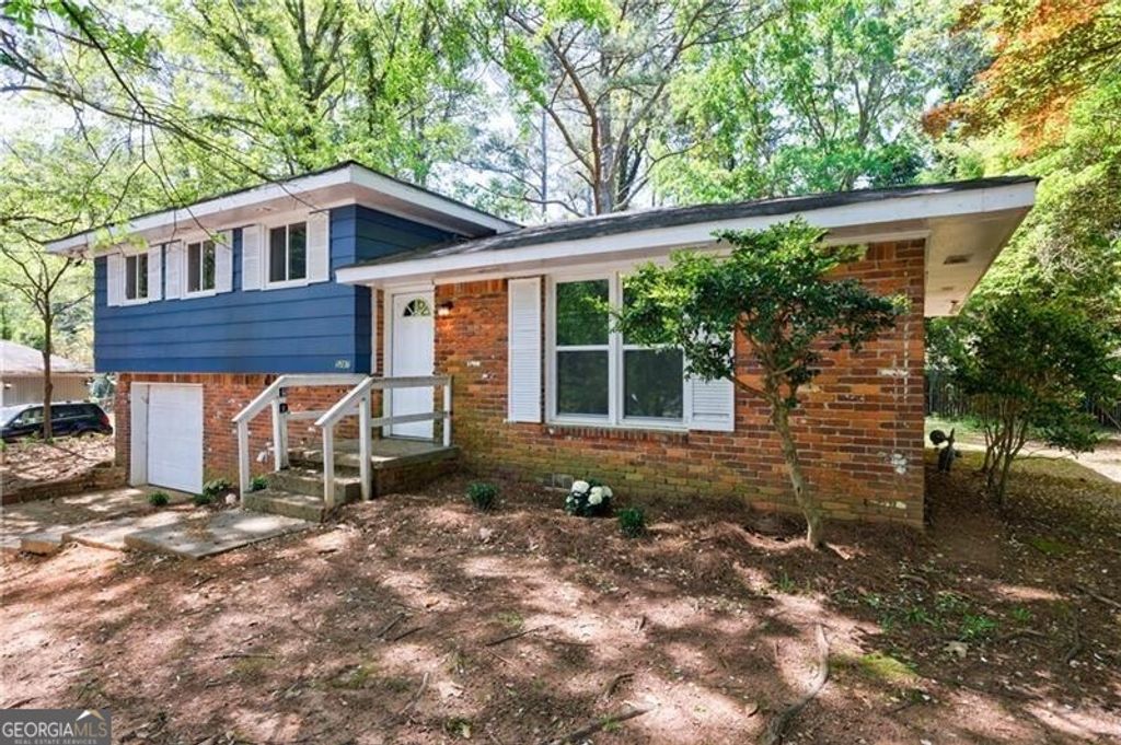 Photo of 5287 Chantilly Terrace, Atlanta, GA 30349 (MLS # 10755813)
