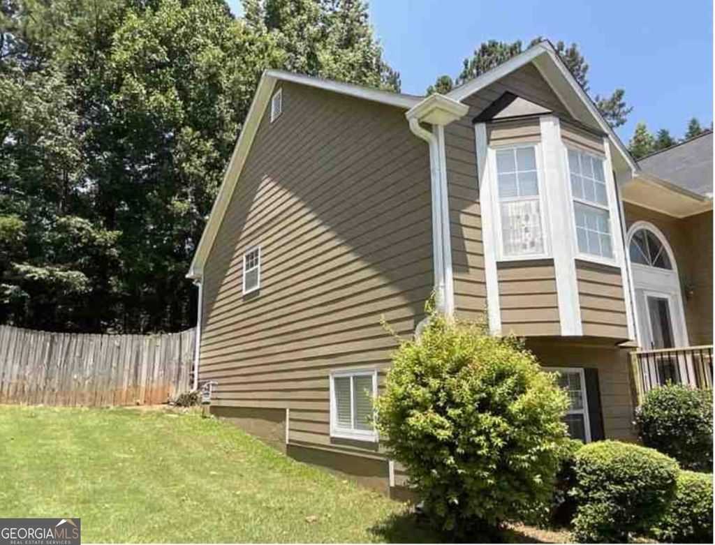 Photo of 2620 Abbotts Glen Drive NW, Acworth, GA 30101 (MLS # 10685377)