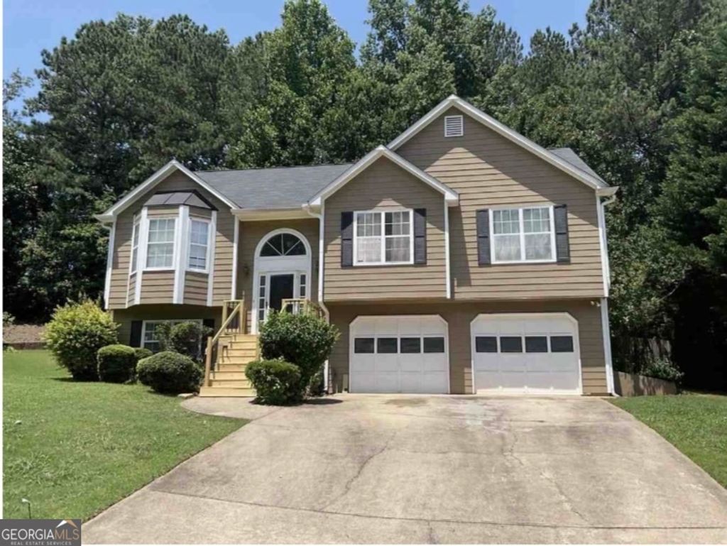Photo of 2620 Abbotts Glen Drive NW, Acworth, GA 30101 (MLS # 10685377)