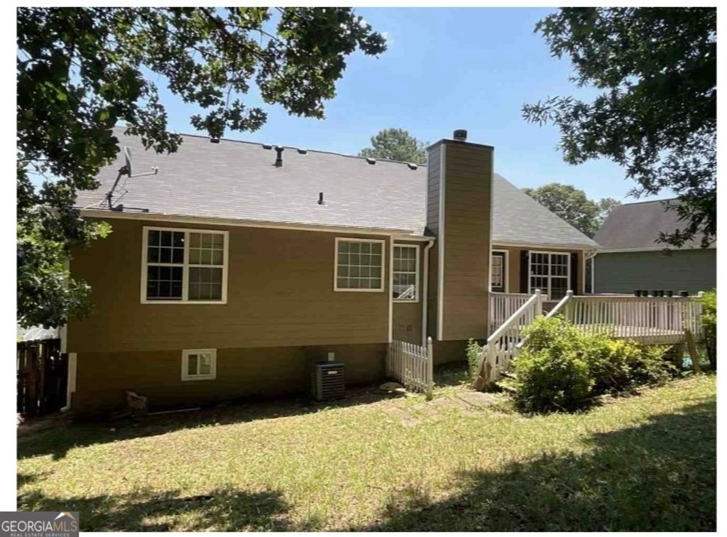 Photo of 2620 Abbotts Glen Drive NW, Acworth, GA 30101 (MLS # 10685377)