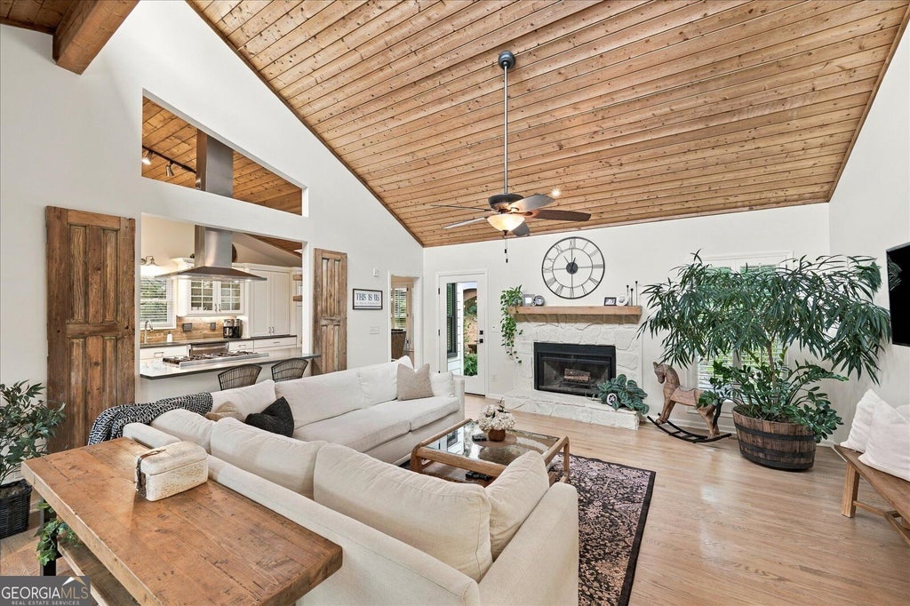 Photo of 515 Silver Pine Trail, Roswell, GA 30076 (MLS # 10848776)