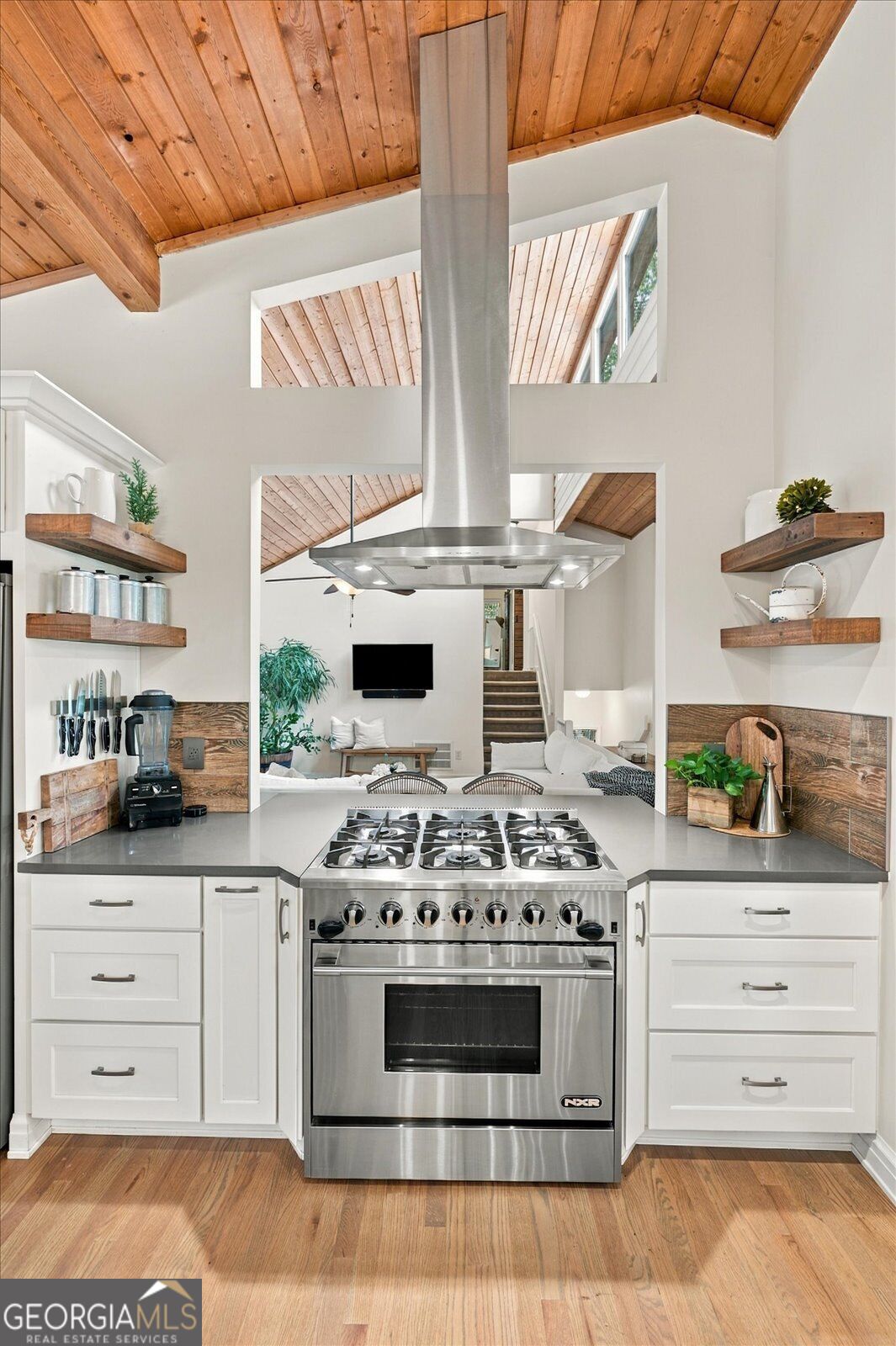 515 Silver Pine TRL