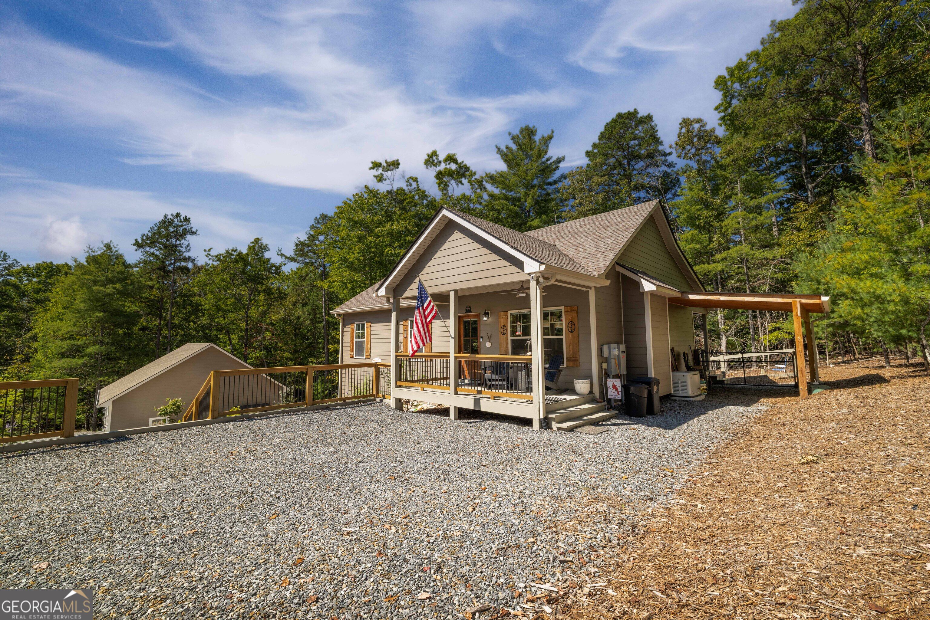 31 Daybreak LN