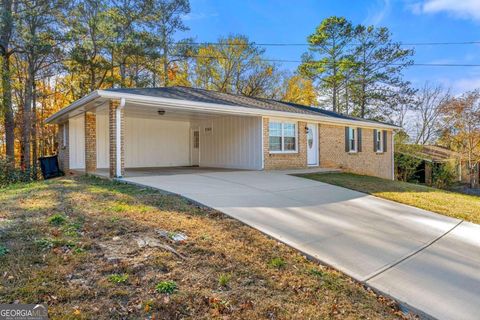 A home in Douglasville