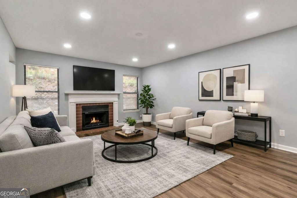 Photo of 1502 Huntingdon chase, Atlanta, GA 30350 (MLS # 10692735)