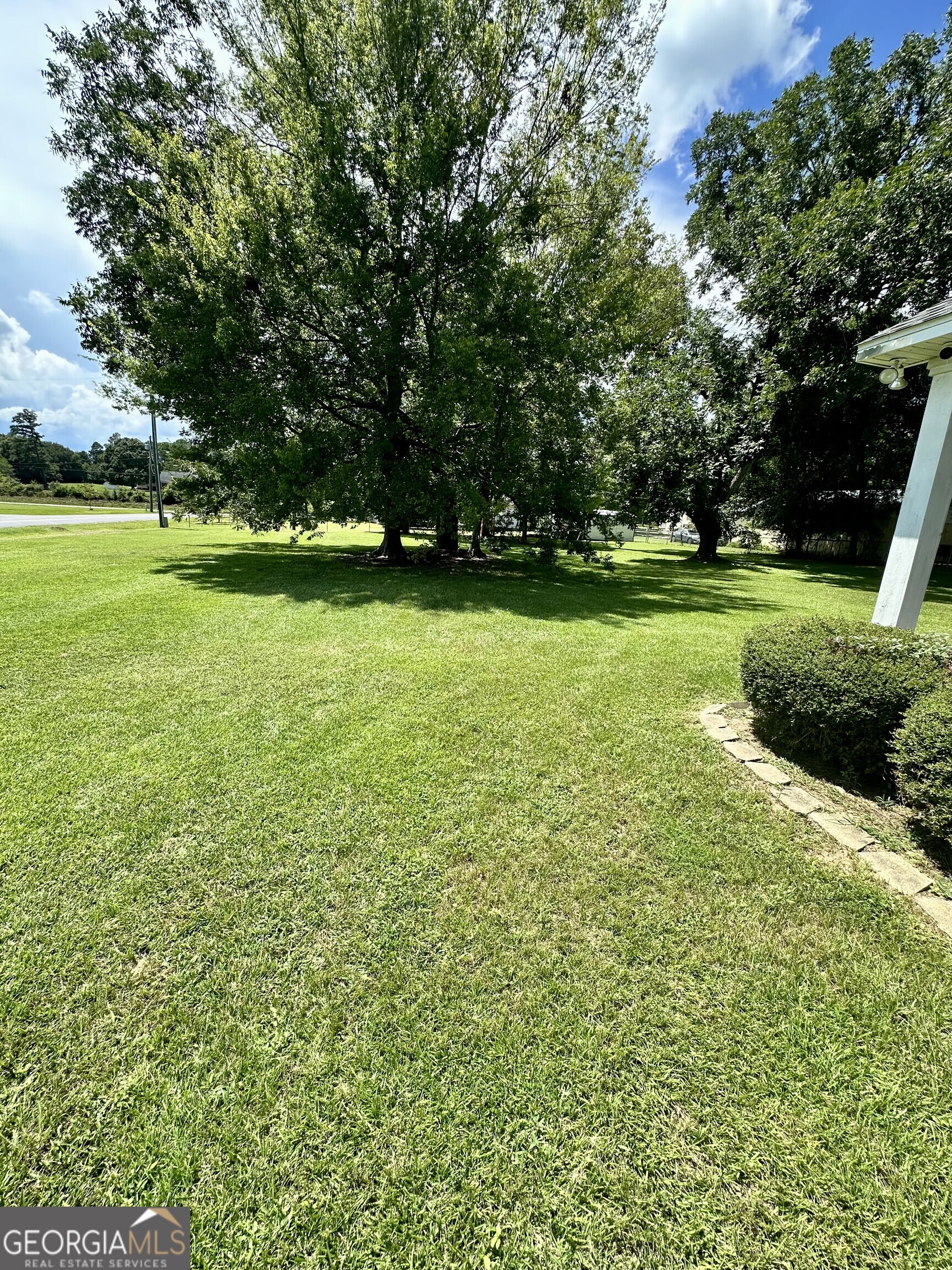 112 Manor DR