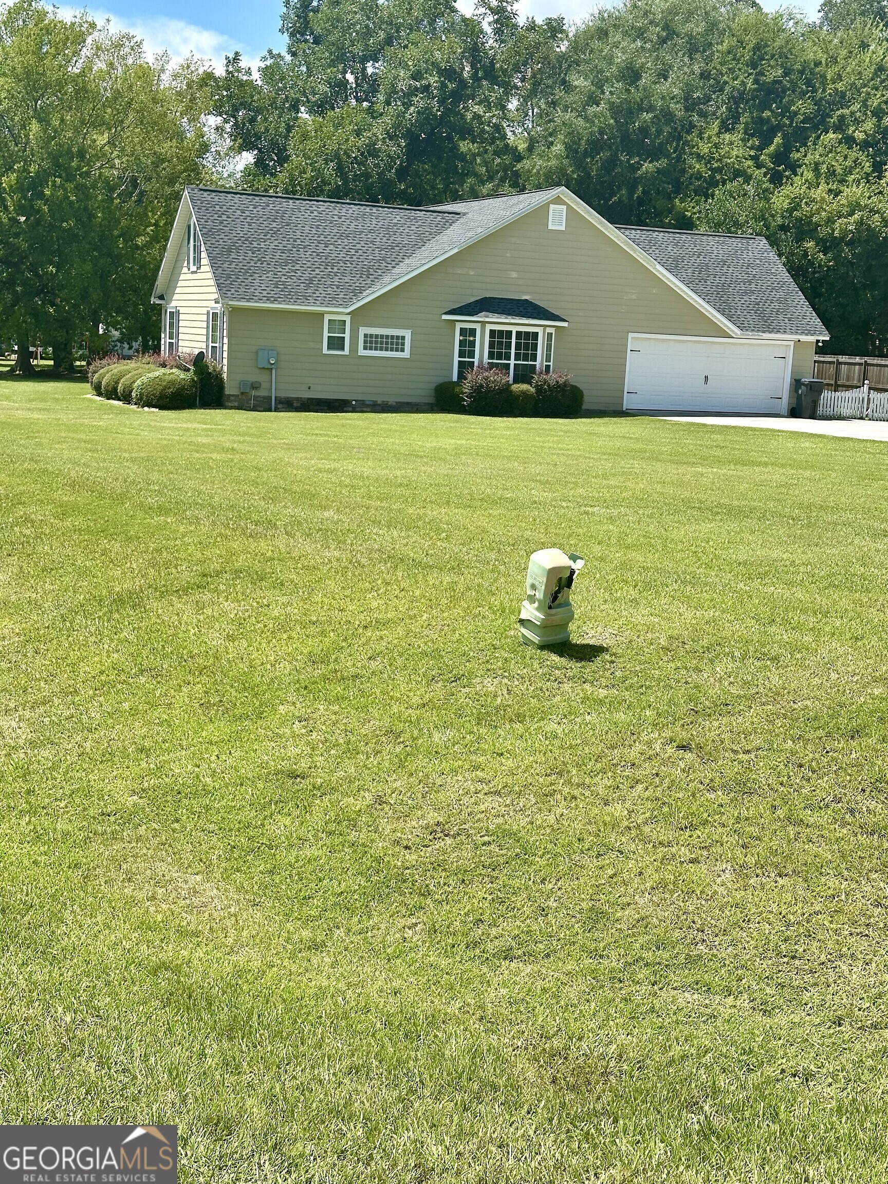 112 Manor DR