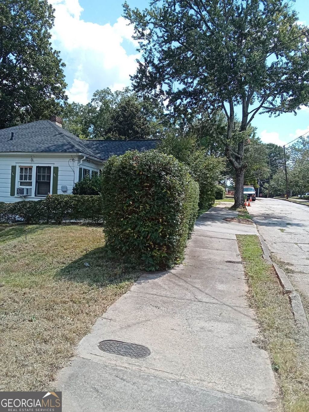 Photo of 942 Dewey Street SW, Atlanta, GA 30310 (MLS # 10767257)