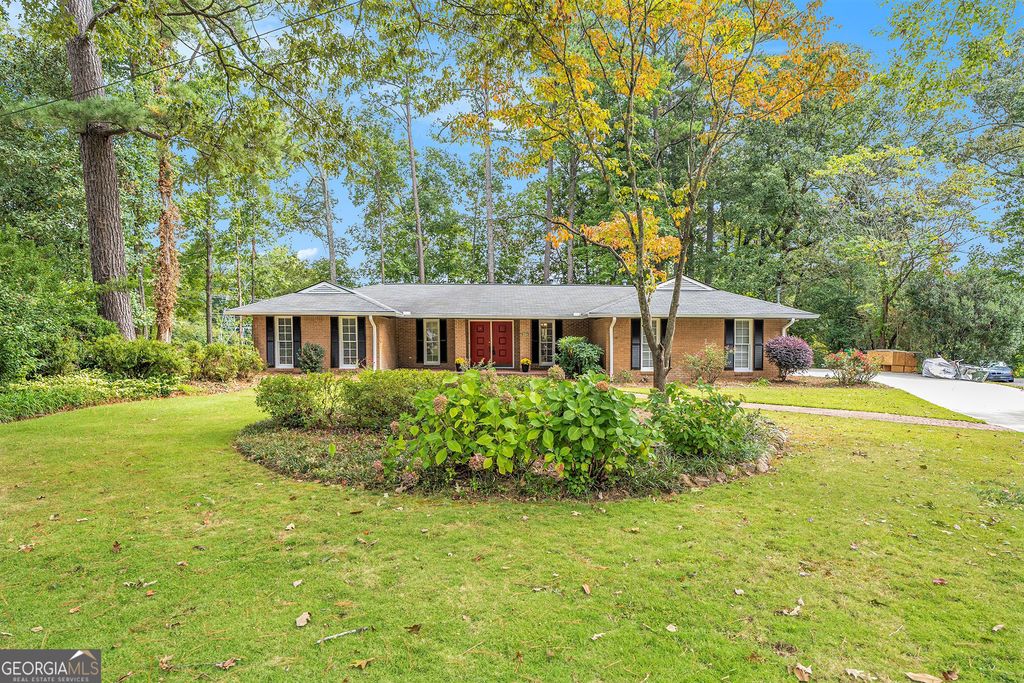 Photo of 2324 Waterton Court, Atlanta, GA 30338 (MLS # 10704150)