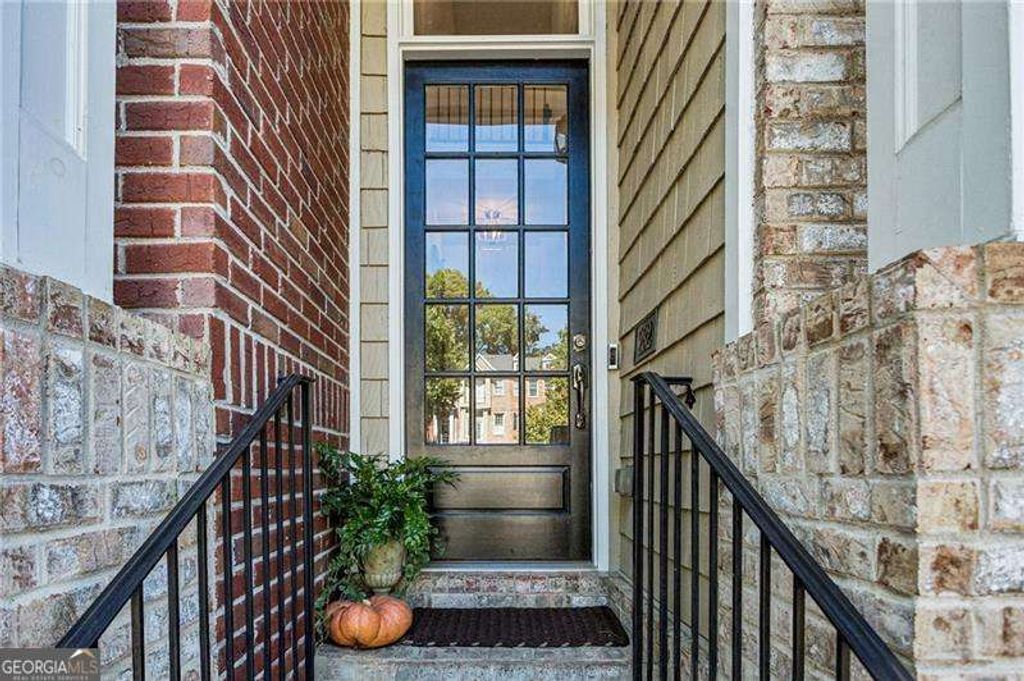 Photo of 282 McLaren Gates Dr, Marietta, GA 30060 (MLS # 10632167)