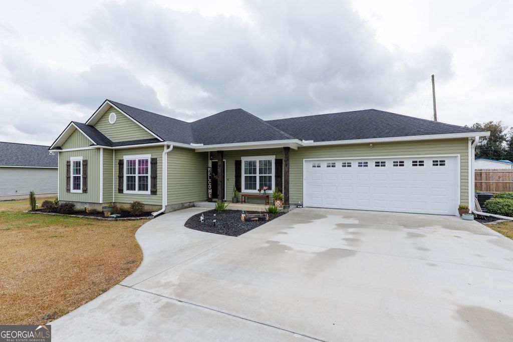 Photo of 87 N Moody Drive, Ray City, GA 31645 (MLS # 10696042)