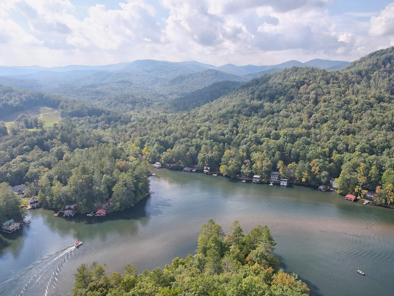 Clayton, Georgia 30525, United States, 3 Bedrooms Bedrooms, ,3 BathroomsBathrooms,Residential,Active,230512