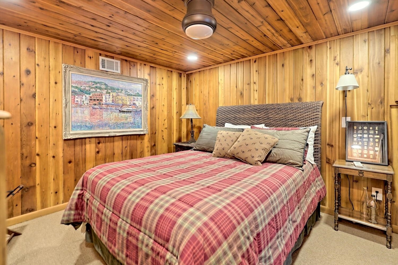 Clayton, Georgia 30525, United States, 3 Bedrooms Bedrooms, ,3 BathroomsBathrooms,Residential,Active,230512