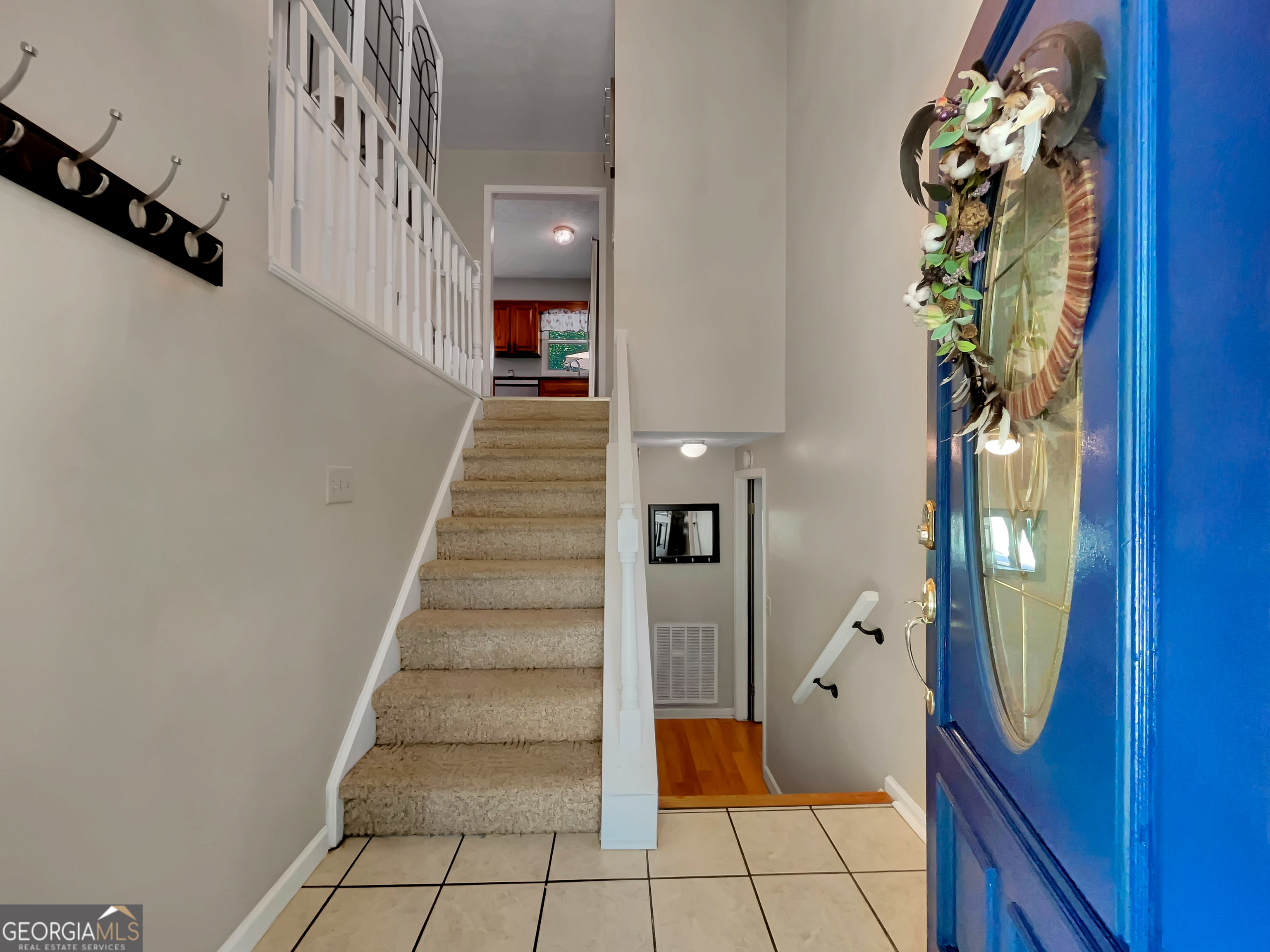 298 Hudson River DR
