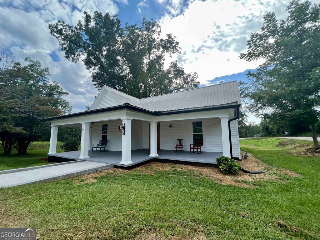 Photo of 277 Newnan St, Franklin, GA 30217 (MLS # 10768484)